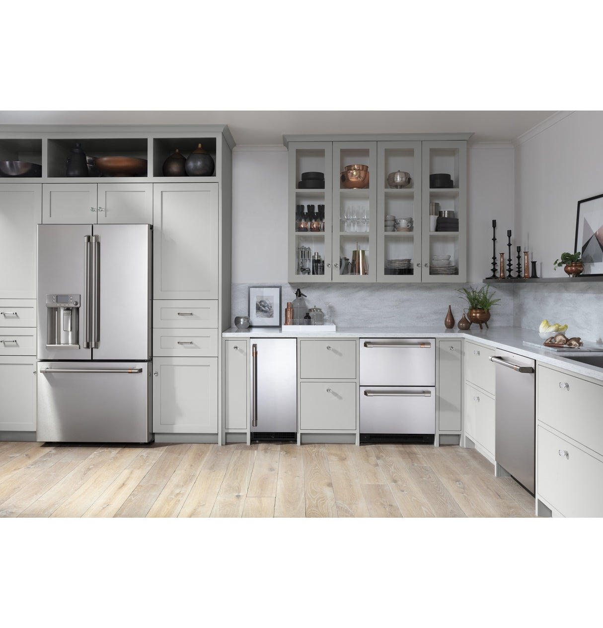 Caf(eback)(TM) ENERGY STAR(R) 22.1 Cu. Ft. Smart Counter-Depth French-Door Refrigerator with Keurig(R) K-Cup(R) Brewing System - (CYE22UP2MS1)