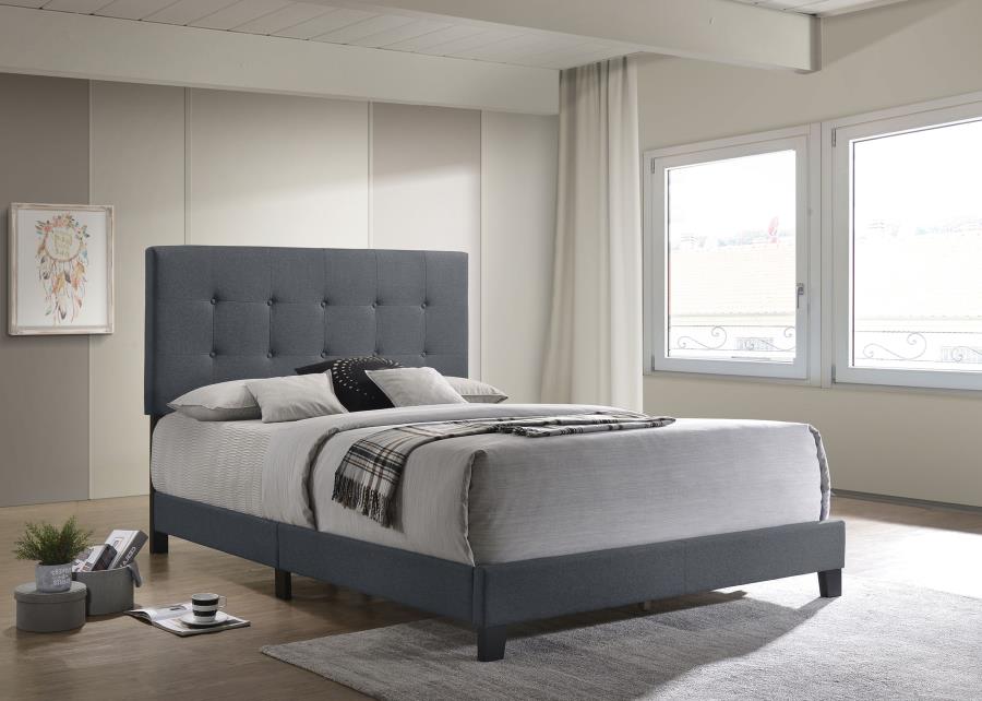Mapes Tufted Upholstered Full Bed Grey - (305747F)