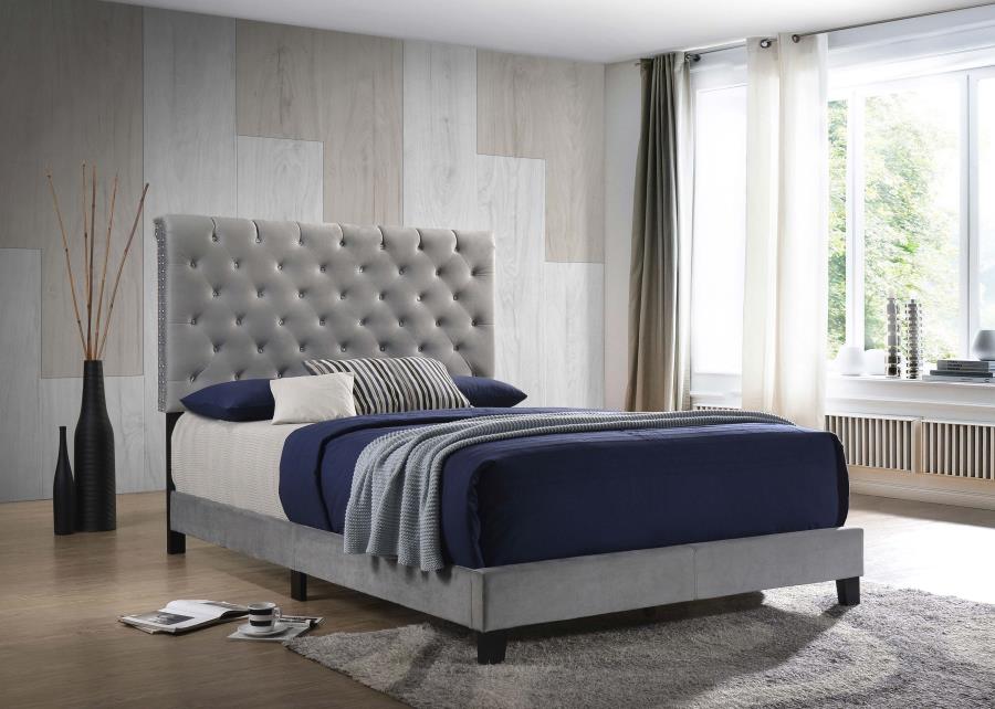 Warner Eastern King Upholstered Bed Grey - (310042KE)