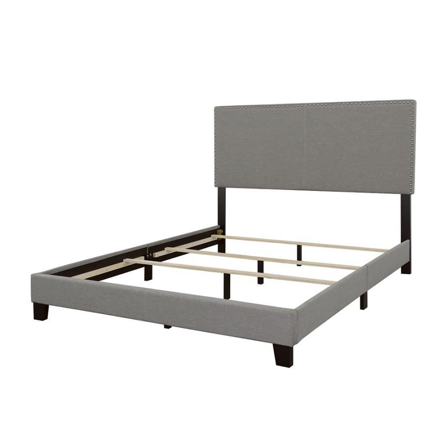 Boyd Queen Upholstered Bed With Nailhead Trim Grey - (350071Q)