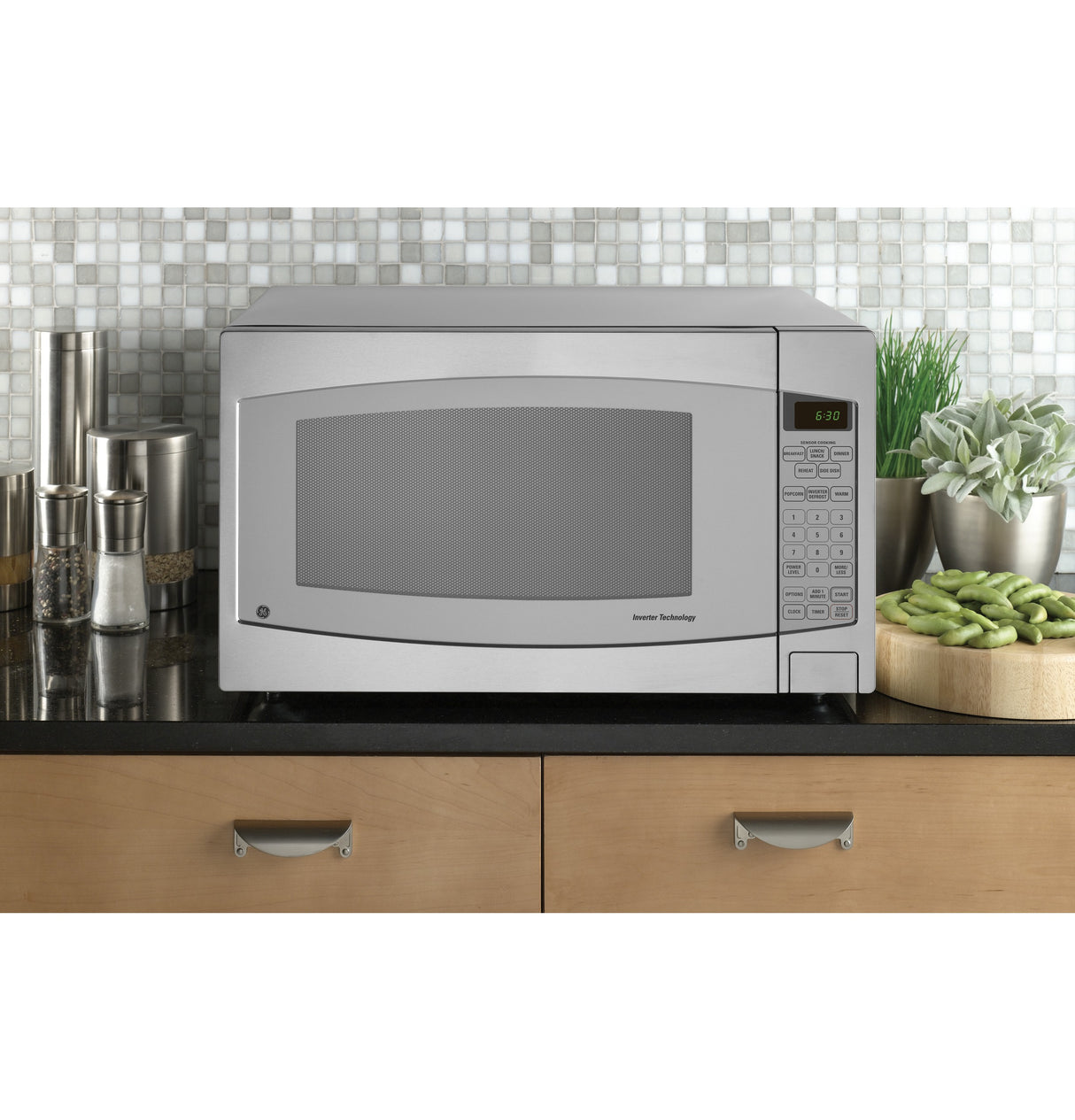 GE(R) 2.2 Cu. Ft. Capacity Countertop Microwave Oven - (JES2251SJ)