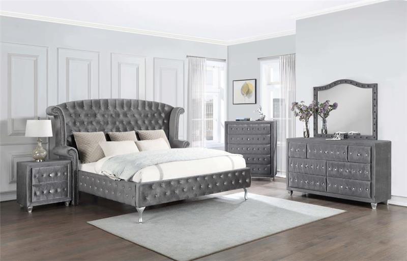 Deanna Bedroom Traditional Metallic Eastern King Five-piece Set - (205101KES5)
