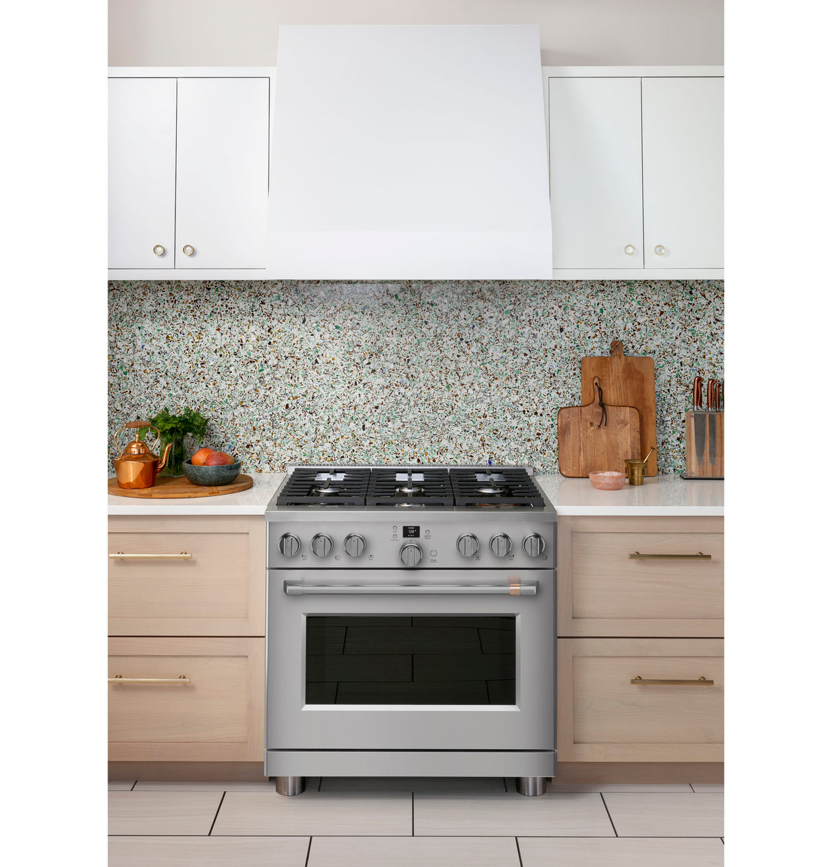 Caf(eback)(TM) 36" Smart All-Gas Commercial-Style Range with 6 Burners (Natural Gas) - (CGY366P2TS1)