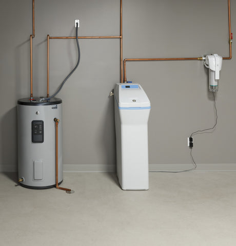 GE(R) Smart 30 Gallon Short Electric Water Heater - (GE30S10BLM)