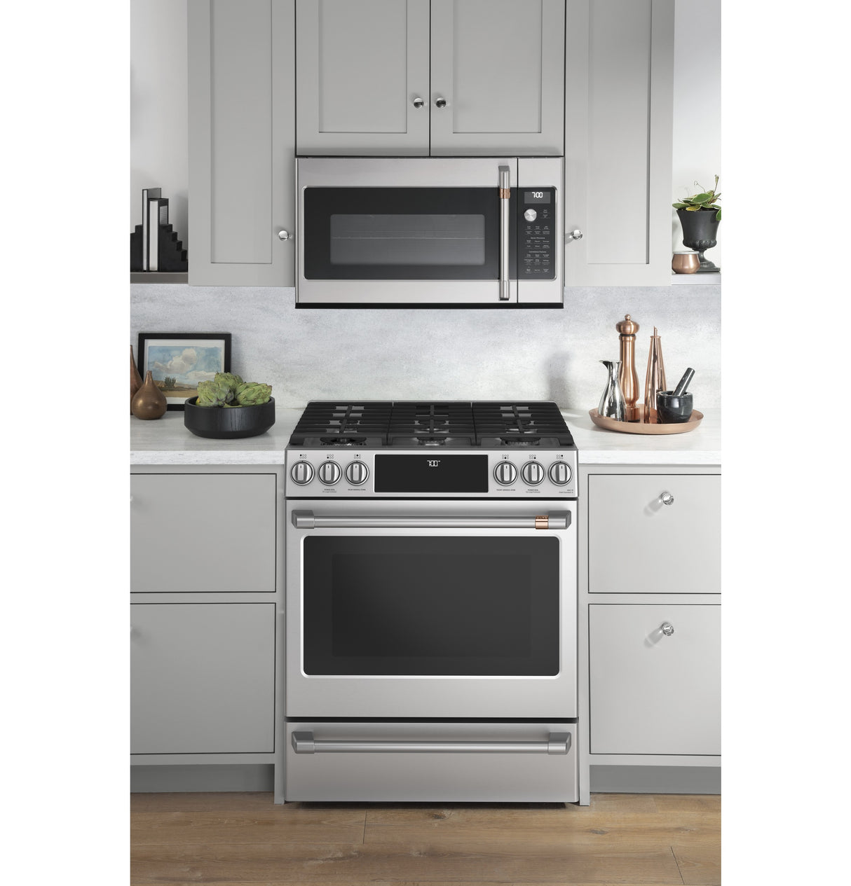 Caf(eback)(TM) 30" Smart Slide-In, Front-Control, Gas Range with Convection Oven - (CGS700P2MS1)
