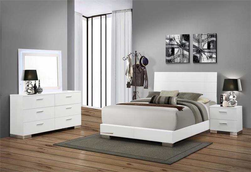 Felicity 4-piece Eastern King Bedroom Set With LED Mirror Glossy White - (203501KES4L)