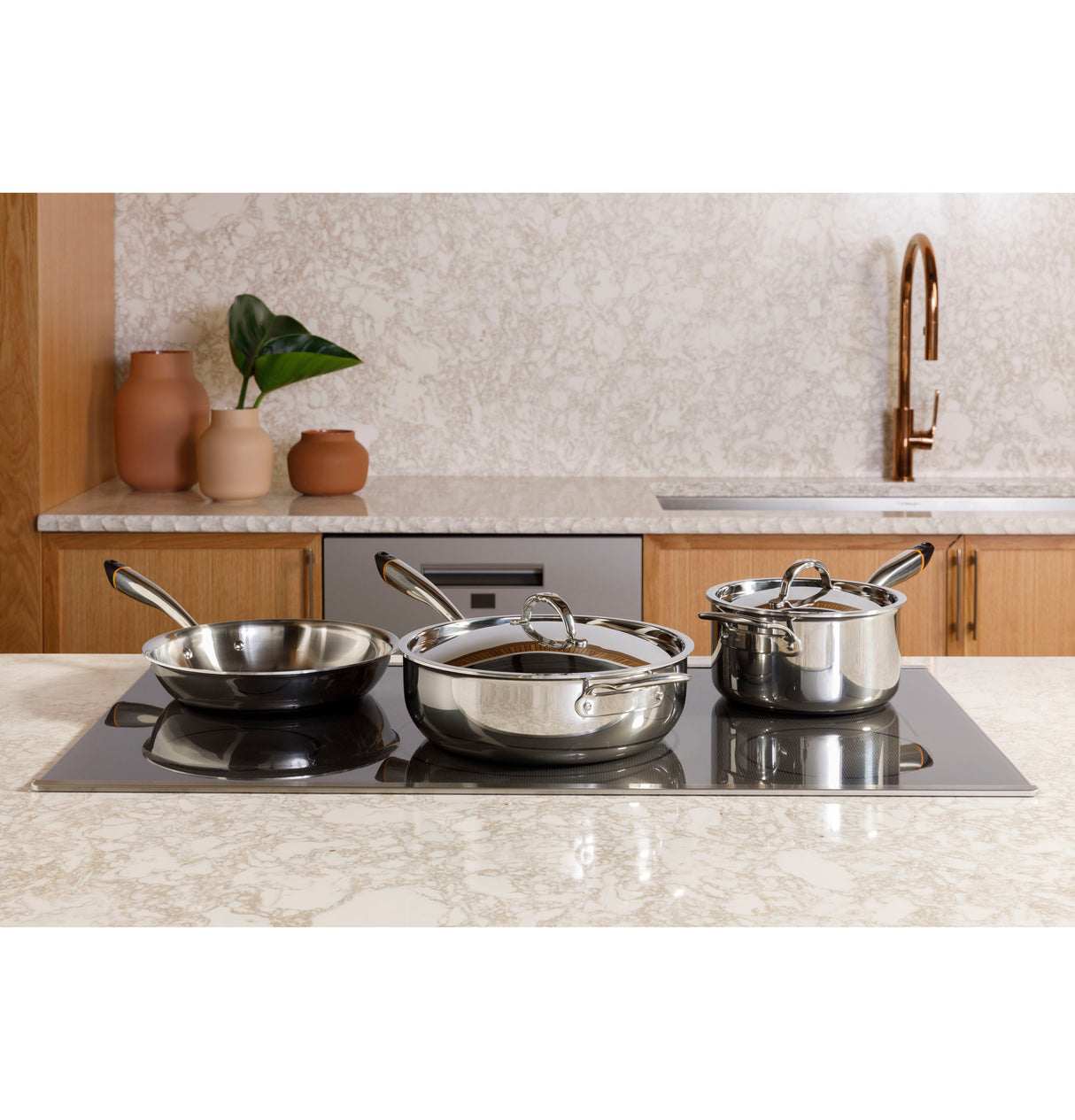 Caf(eback)(TM) Series 30" Built-In Touch Control Induction Cooktop - (CHP90301TBB)