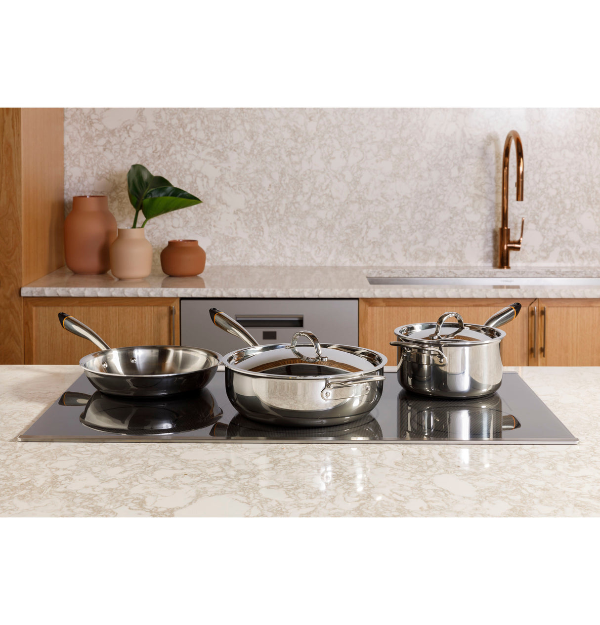 Caf(eback)(TM) Series 30" Built-In Touch Control Induction Cooktop - (CHP90302TSS)