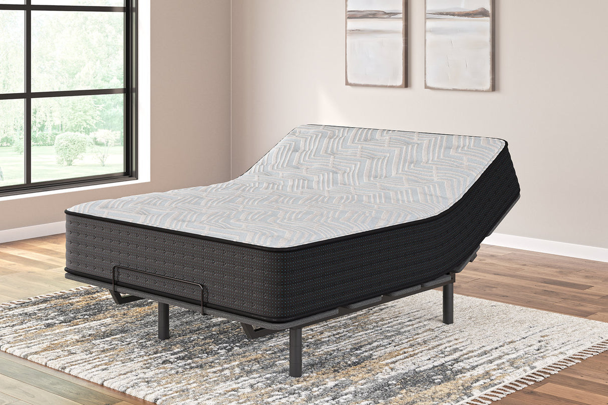 Palisades Plush King Mattress - (M41641)