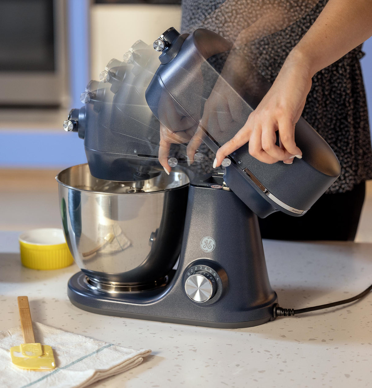 GE(R) Stand Mixer - (G8MSAAS1RRS)