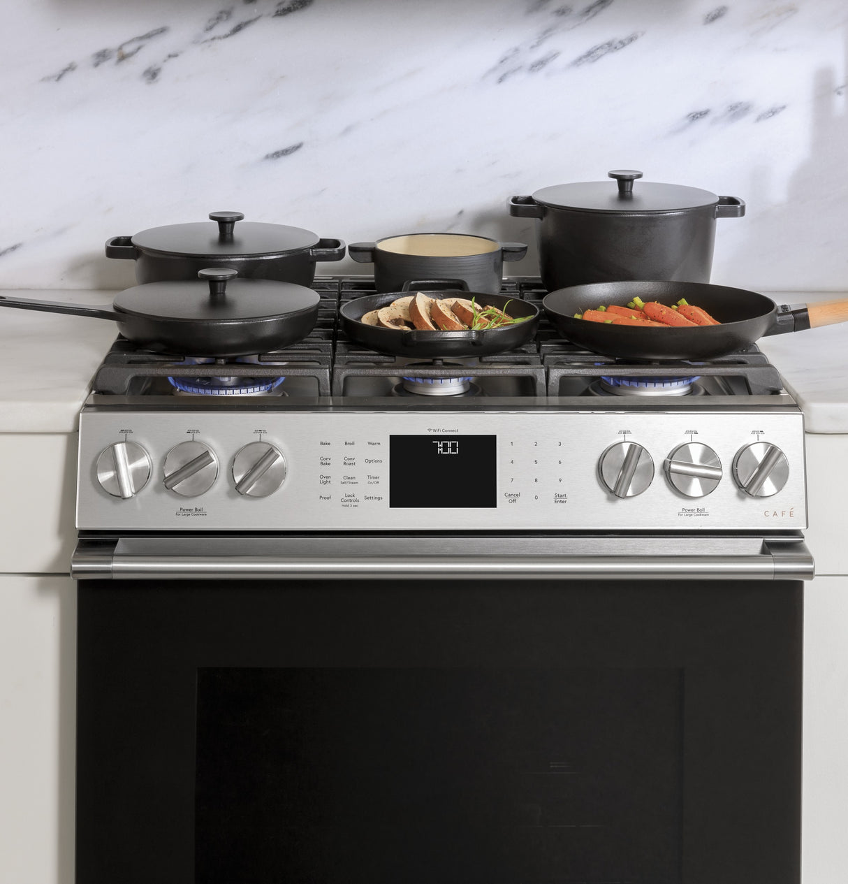Caf(eback)(TM) 30" Smart Slide-In, Front-Control, Gas Range with Convection Oven in Platinum Glass - (CGS700M2NS5)